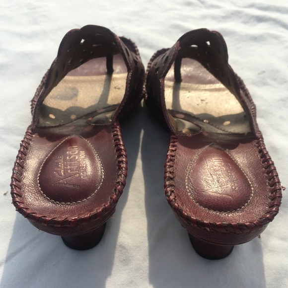 Clarks Artisan Collection Oxblood / Wine heel, 9.5 - Picture 3 of 6